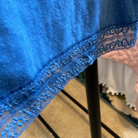 Set of Two Cami Tanks - Picture 7 of 9